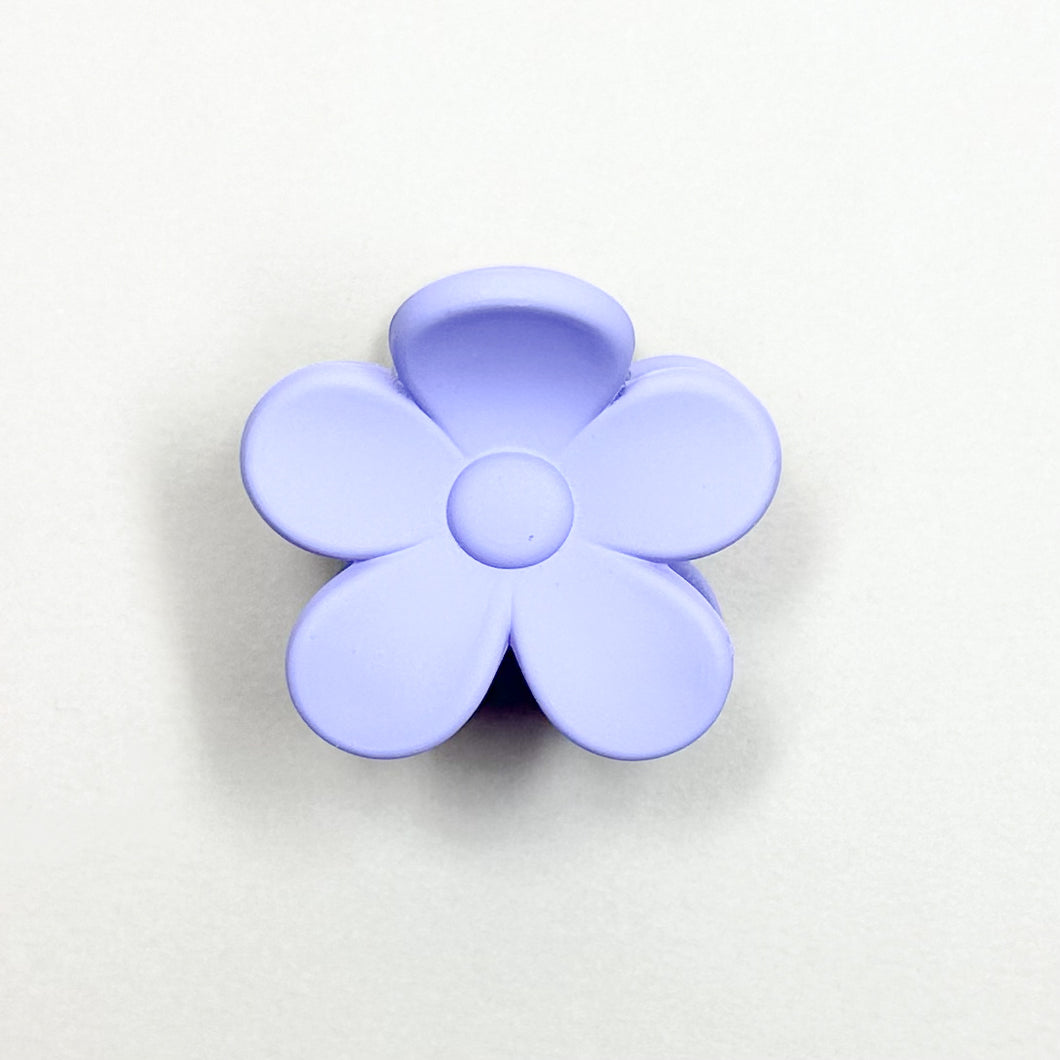 Mini Flower Claw in Periwinkle