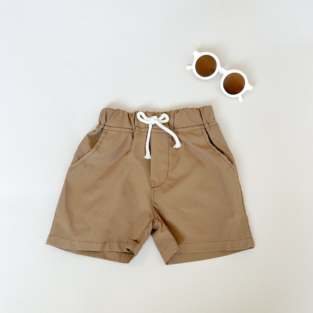 Hybrid Shorts in Cognac