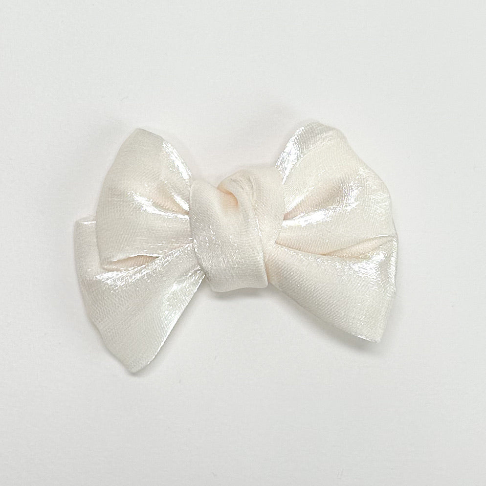 Gracie Bow in Cream